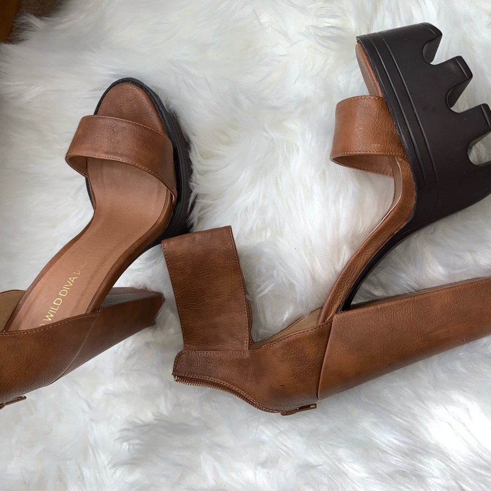Heel sandals